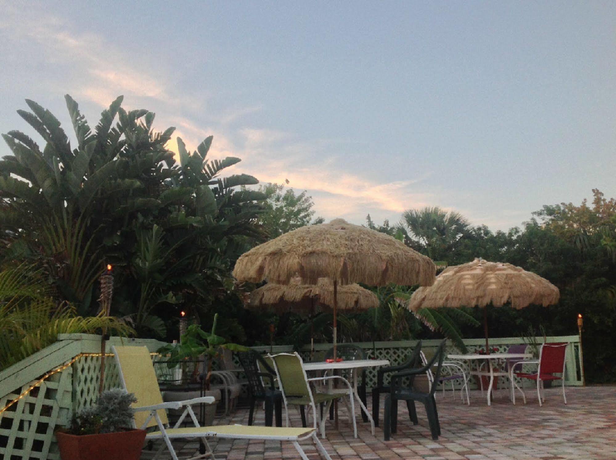 Mellon Patch Inn Port St. Lucie Esterno foto